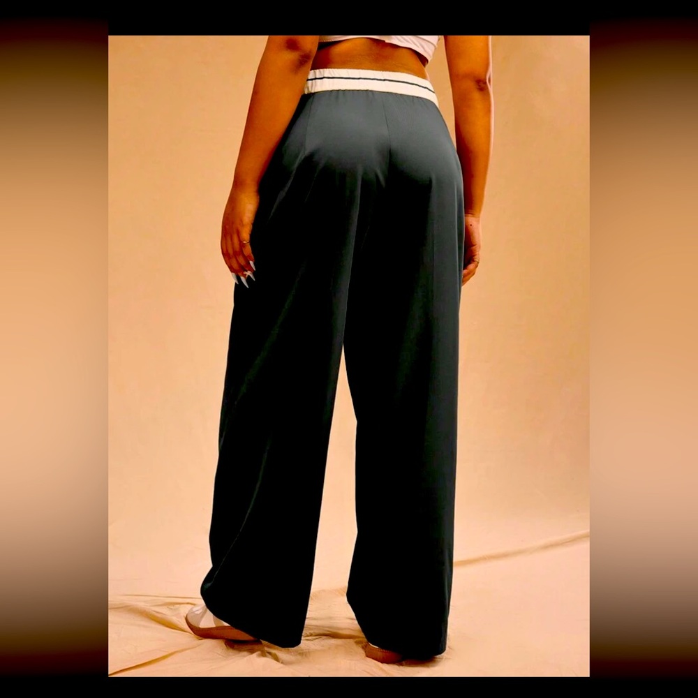 Forever 21 Black Wide Leg Pants with Flowing Silhouette
